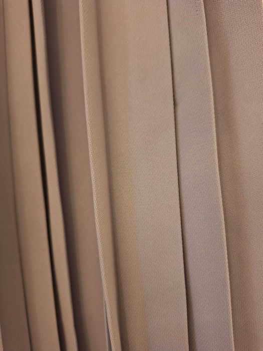 Fusta plisata gri perla