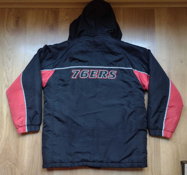 NBA / Philadelphia 76ers - зимно яке с качулка