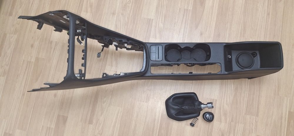 Consola centrala Ford Fiesta 2018