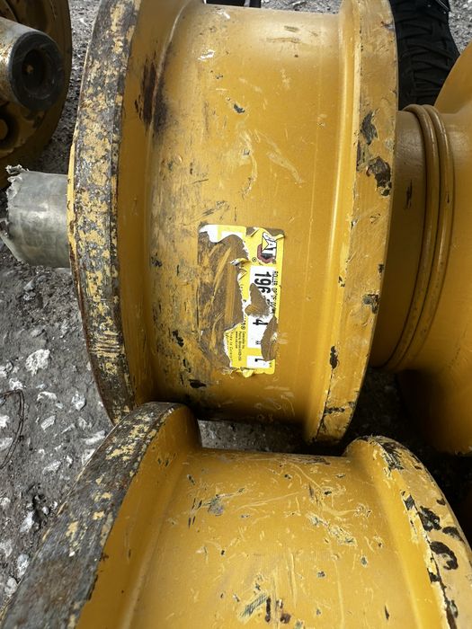 Продам катки на САТ D9R