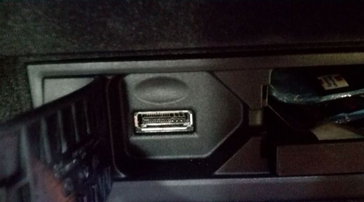 Cablu aux adaptor AMI MMI Audi mercedes Volkswagen passat, golf USB ja