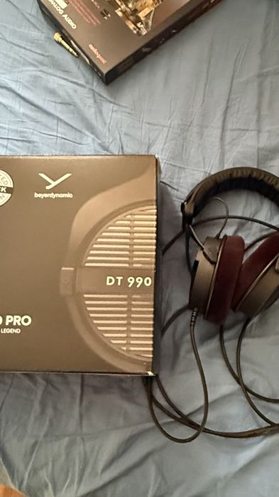DT 990 PRO Black Limited Edition