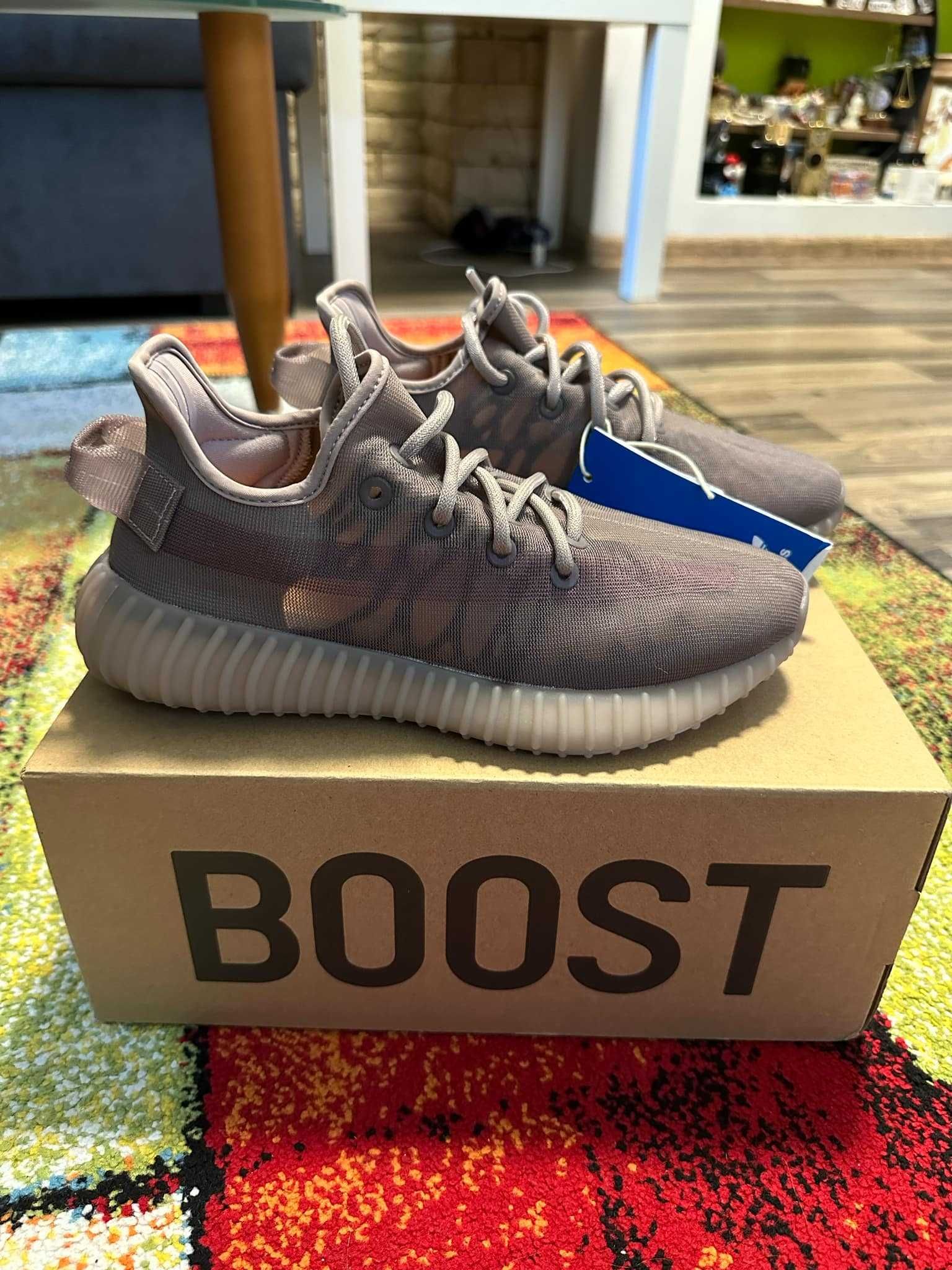 Adidas Yeezy Boost 350 v2 - Mono Mist *37.5* (Нови)