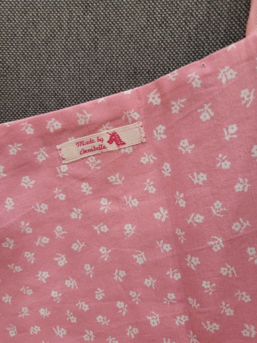 Детска престилка със зайчета