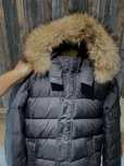 Vând Geacă Moncler Puffer Originală cu Glugă Detașabilă