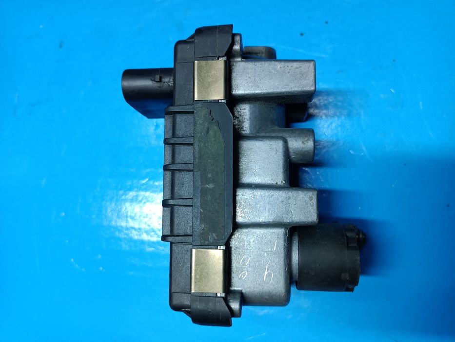 Actuator Garrett Hella cod 6NW009543