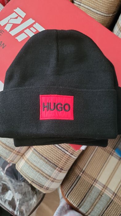 Caciuli hugo boss, Tommy H