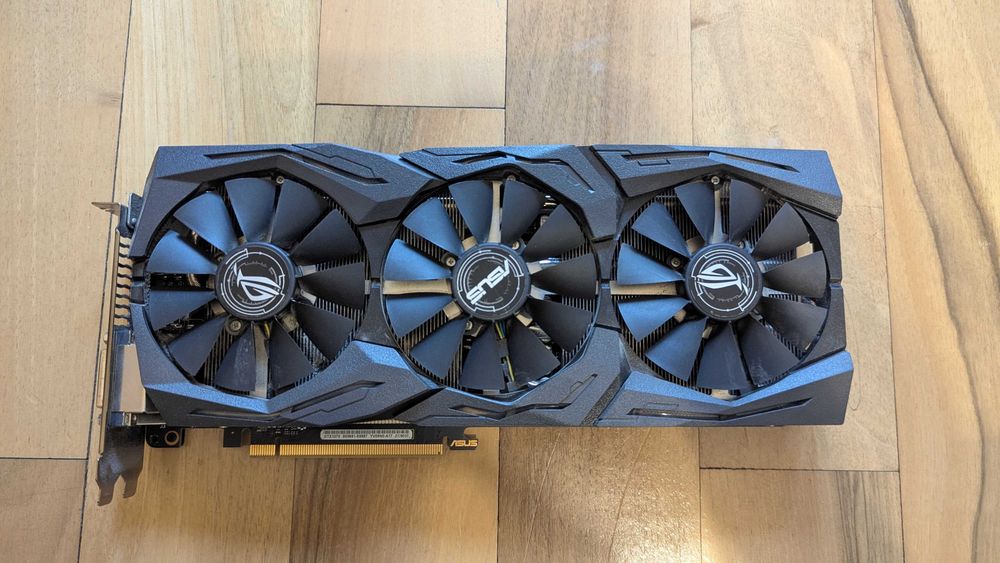 Placa video ASUS ROG STRIX GTX 1070 GAMING OC 8GB DDR5 256-bit 1860Mhz