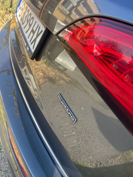 Продава Audi Q5.