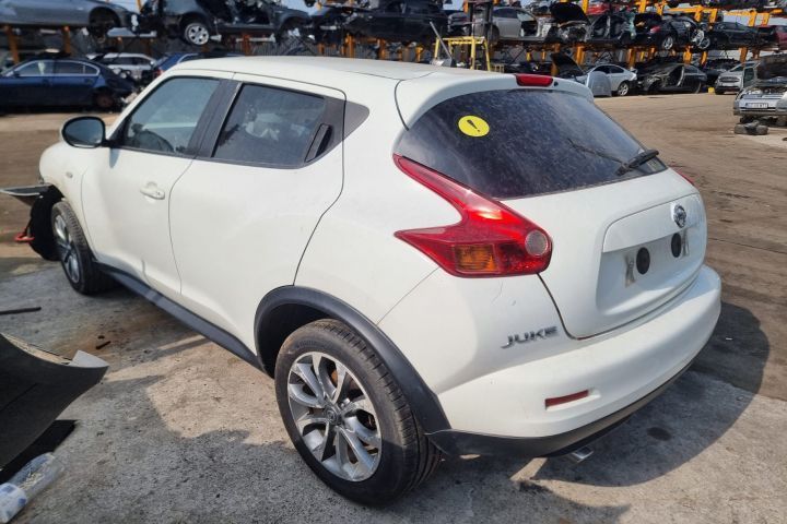 Fata de usa stanga fata Nissan Juke YF15  [din 2010 pana  2014]