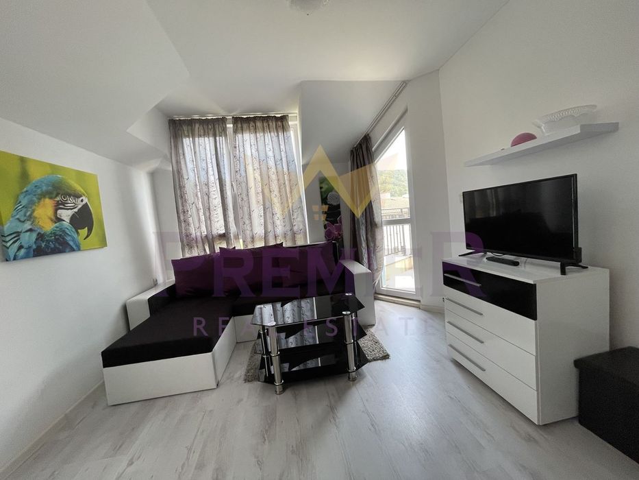 Продава се Двустаен апартамент в Балчик - 54 кв.м за 1056 €/кв.м - Снимка #2