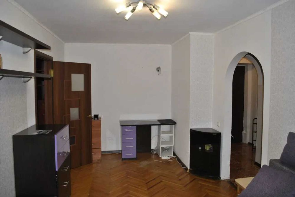 Дава се под наем Тристаен апартамент в София, Център - 100 кв.м за 612 € - Снимка #2