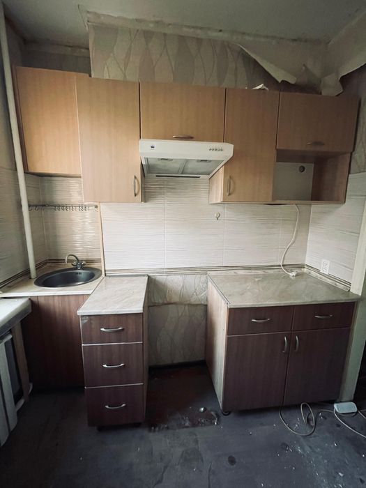 Продам гарнитур в хорошем состояний