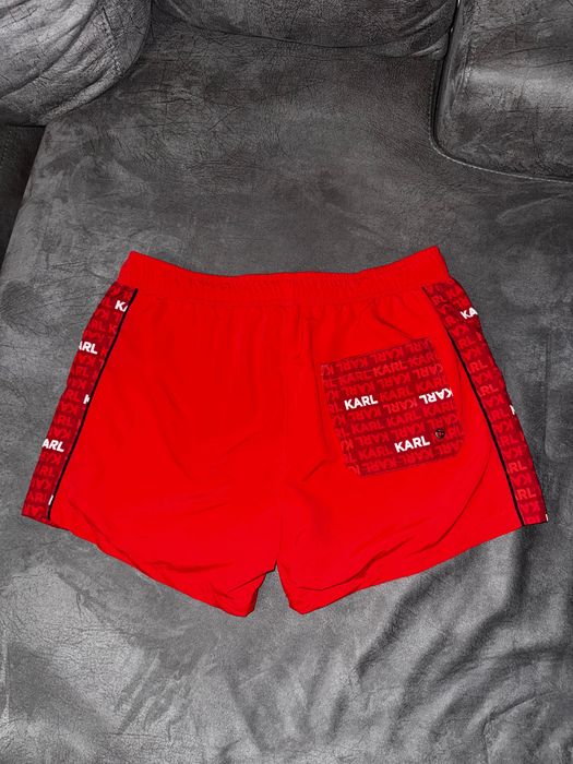 Мъжки бански на Armani и Karl Lagerfeld