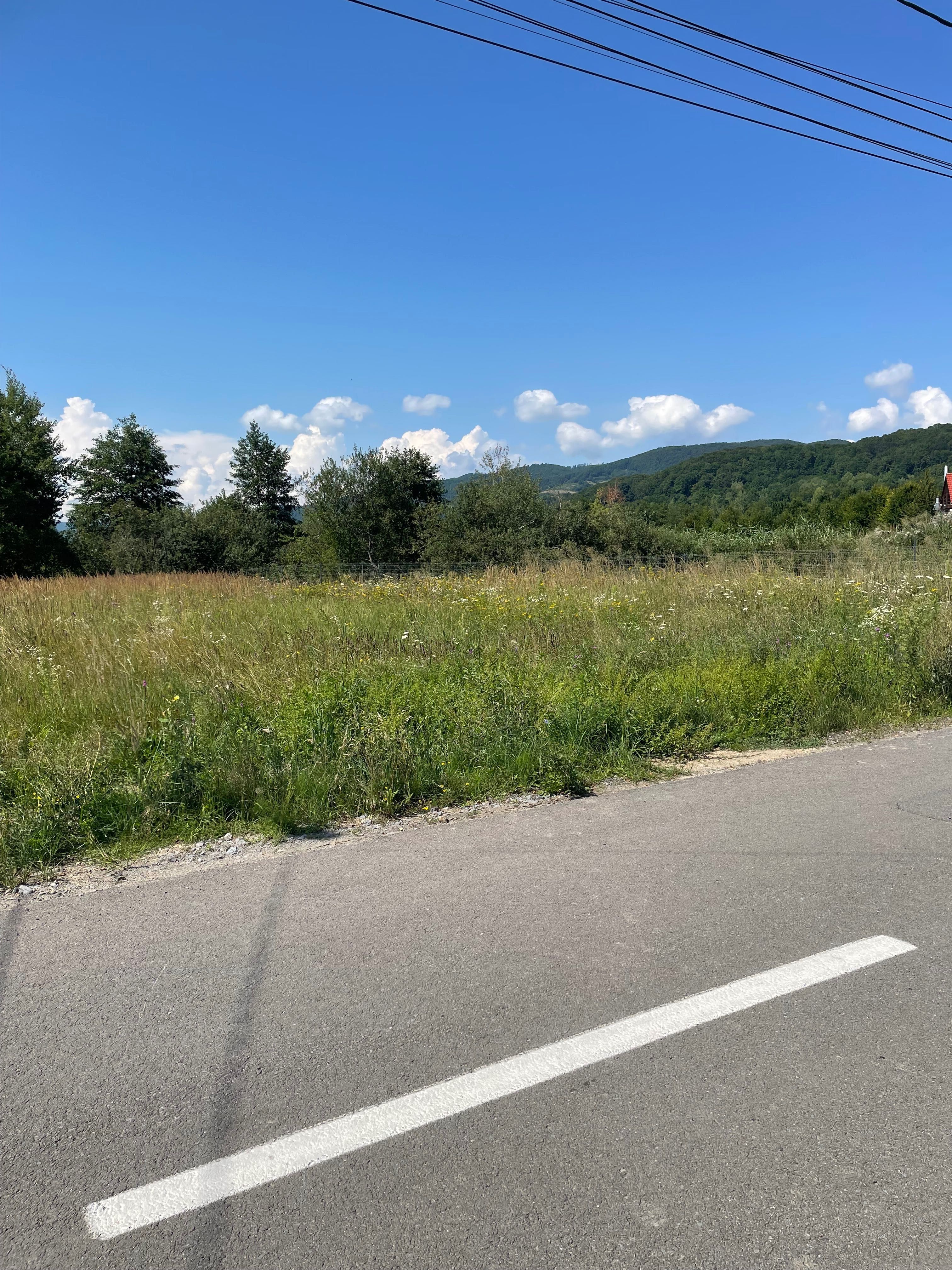Vând teren Sovata apa canalizare curent gaz zona Belvedere