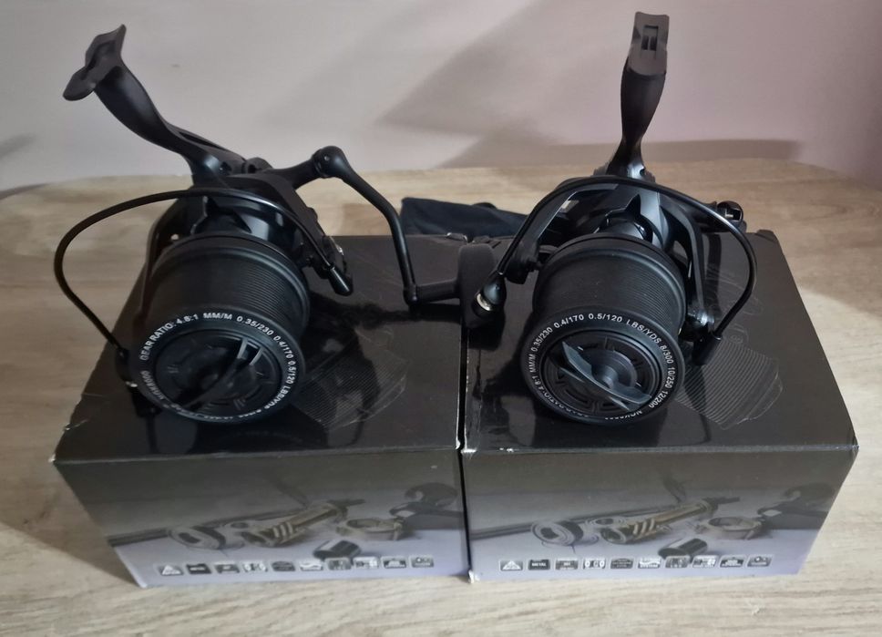 Set 2 mulinete NGK 8000//noi