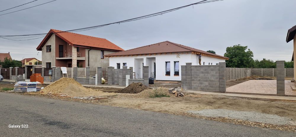Duplex 88 mp -toate utilitățile. Sanmihaiul Român