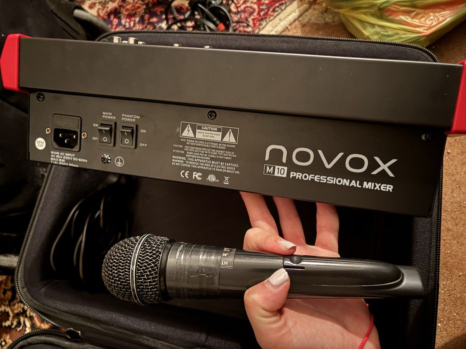 Смесителен пулт Novonox M10