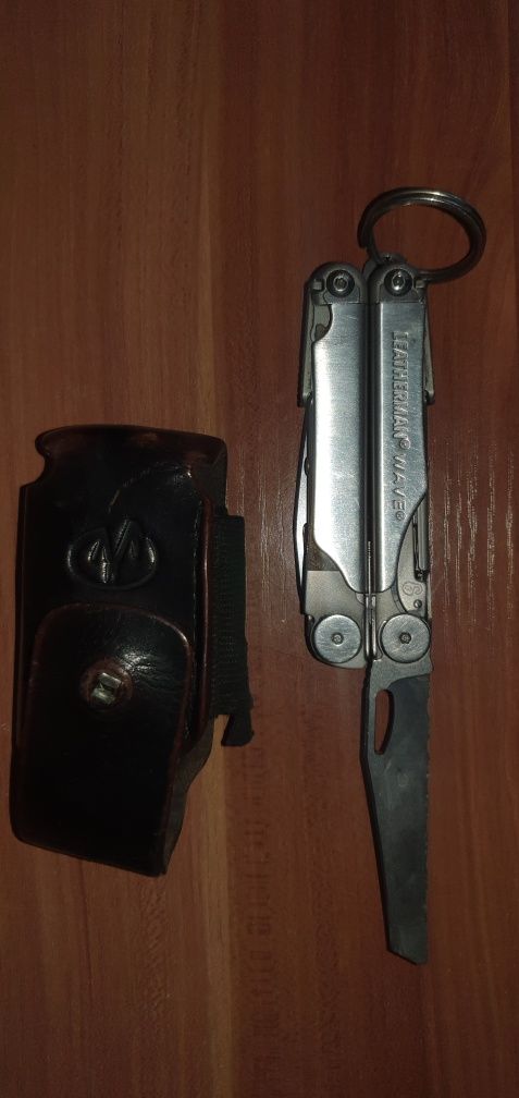 Нож мультитул Leatherman Wave + фонарик Fenix