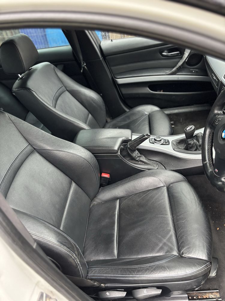 Dezmembrez bmw e90 m pachet