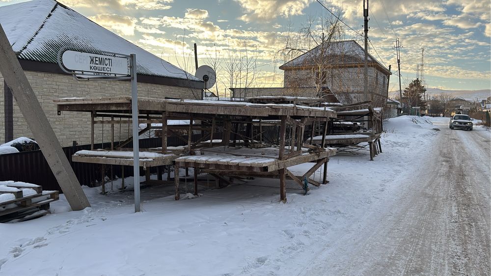 Сдам столы каменщиков