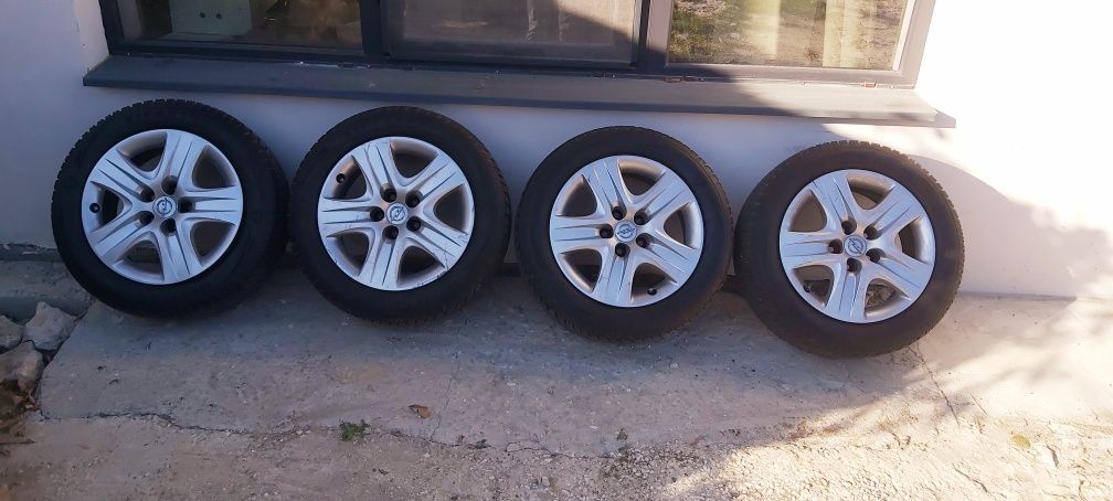 Гуми Firestone 225/55/17 с джанти за опел Инсигния