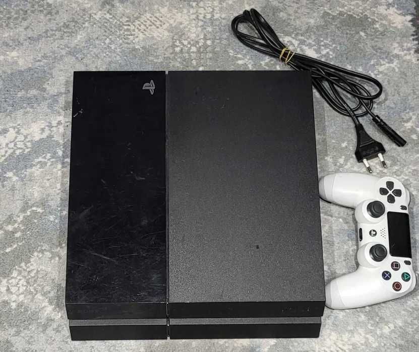 Playstation 4 modat soft 9.00 , 13 jocuri instalate !