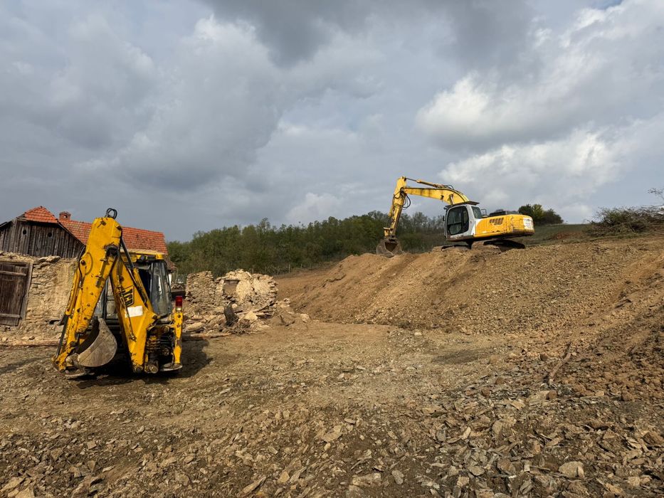 Prestari servicii de santier/ terasamente/ excavari/ nivelari teren