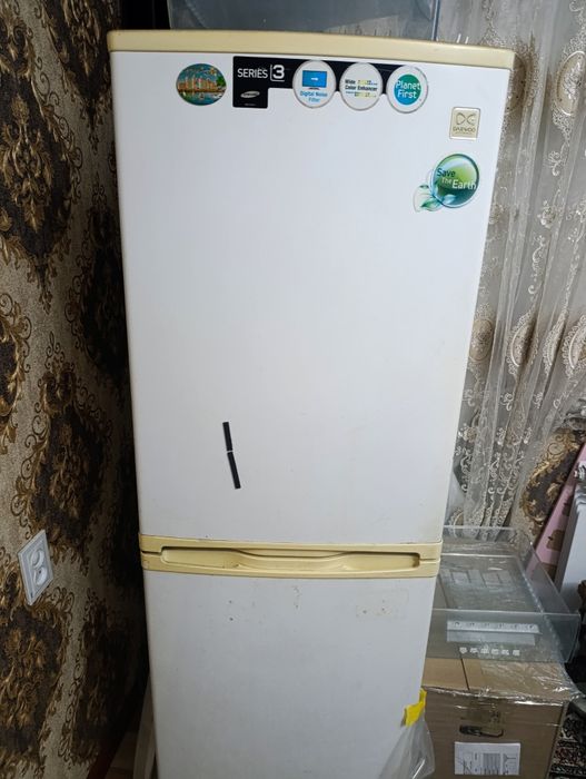 Холодильник Daewoo