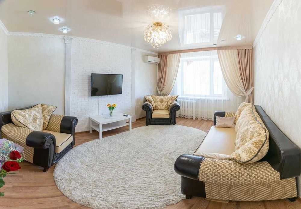 Элитная двухкомнатная квартира в центре по ул. Естая, дом 89