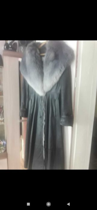 Продам кожаный плащ