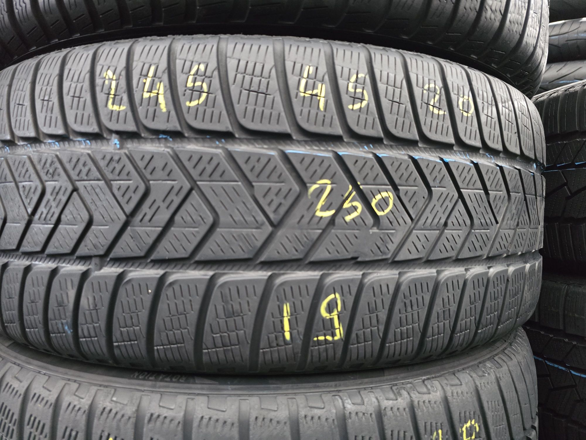245.45.20 pirelli m+s