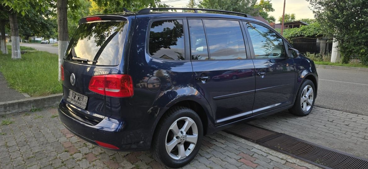 VW TOURAN/1.6tdi/ 2014/Navi / Climatronic/pilot/