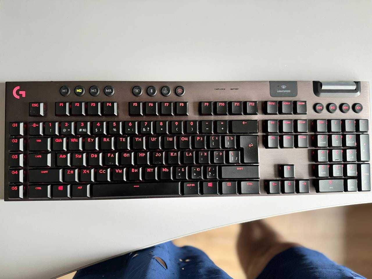 Logitech G915 LIGHTSPEED Wireless RGB Mechanical Gaming Keyboard