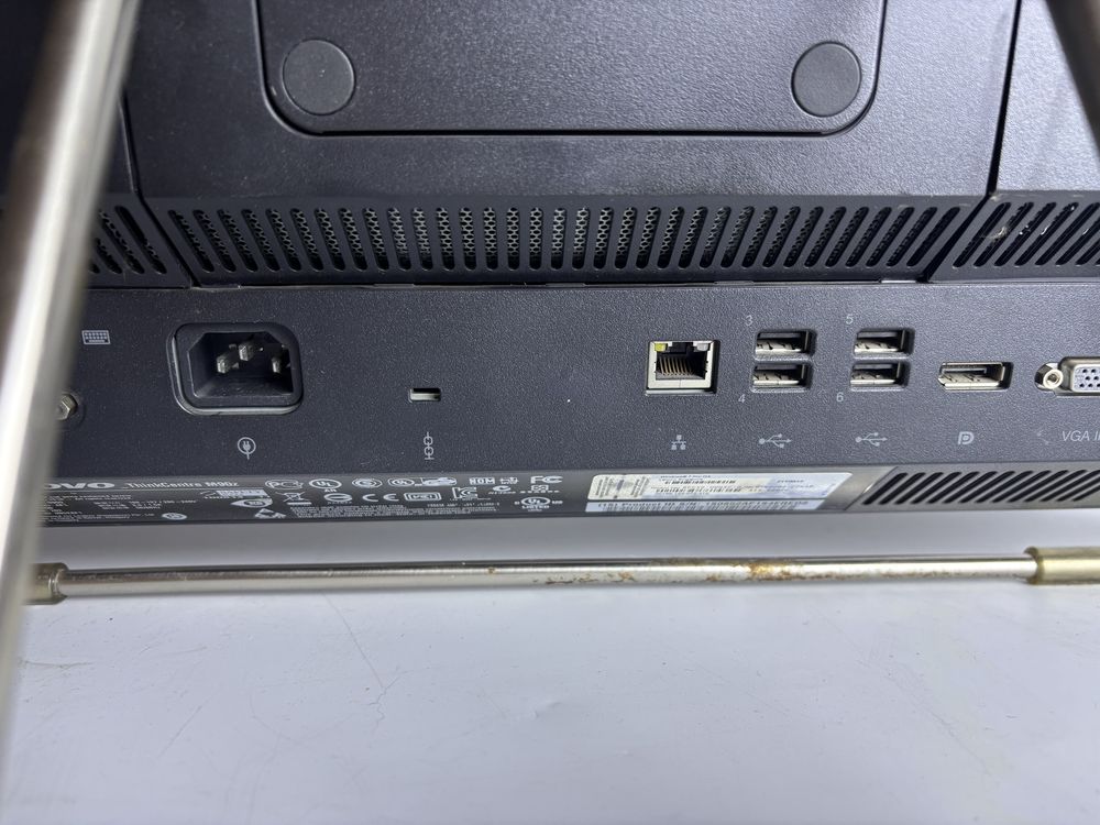 Моноблок Lenovo ThinkCentre core i5 сенсорный