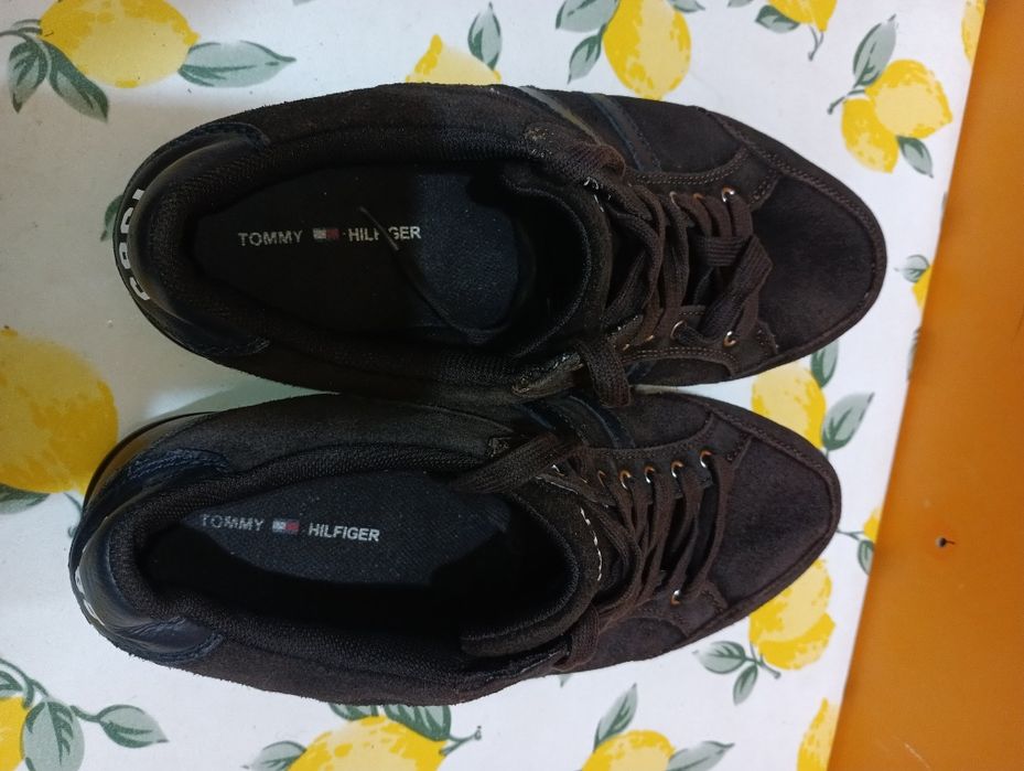 Tommy Hilfiger N 43 кожени - 32 лв