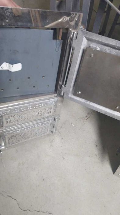 Usa portita focar pentru soba fier inox si aluminiu