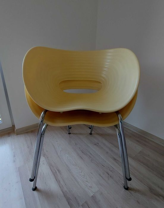 Vand doua scaune living