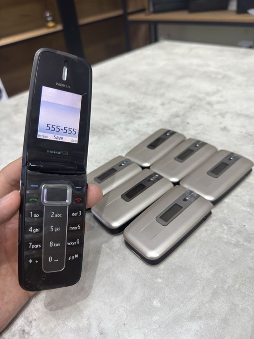 Perfectum Nokia 1606 новый