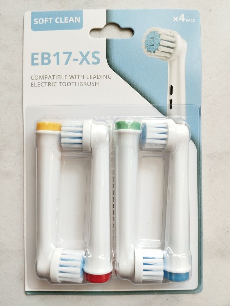 Комплект от 4 броя резервни глави за електрическа четка за зъби Oral-B