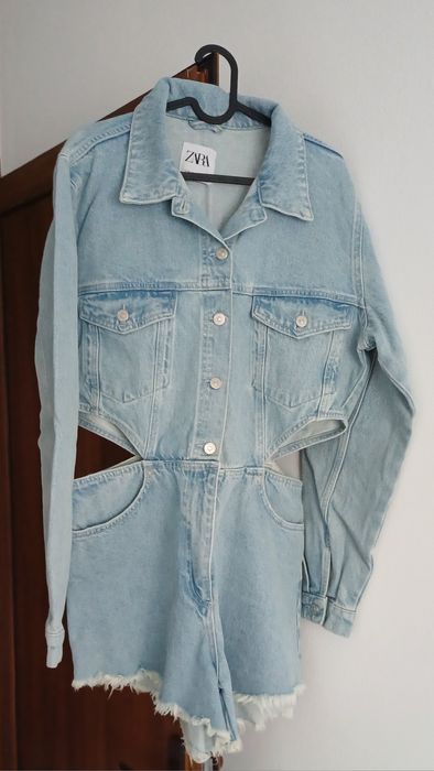 Salopeta de blugi Zara