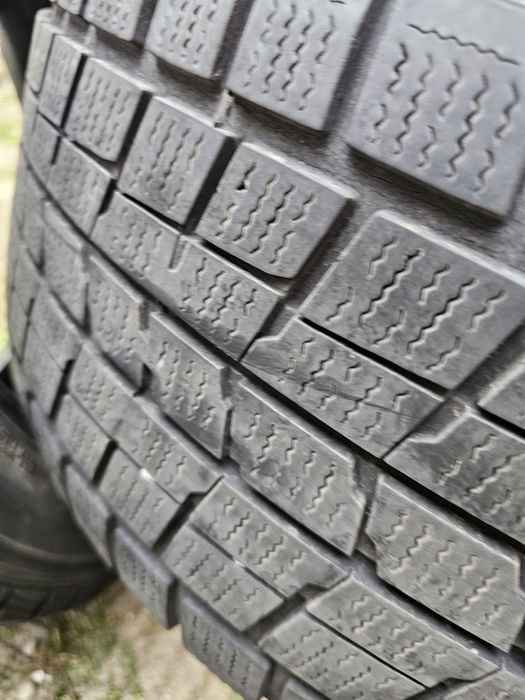 Зимни гуми Dunlop 235/50/18