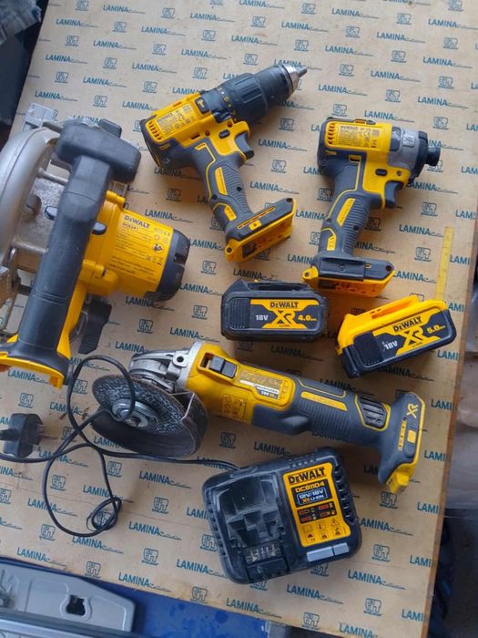 Машини Деволт DeWalt