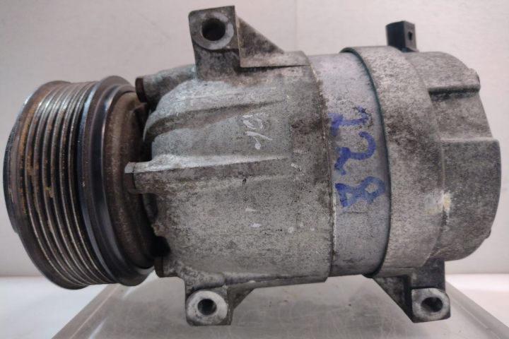 Compresor Clima 8200421410 / 01140078 Renault Vel Satis prima generat