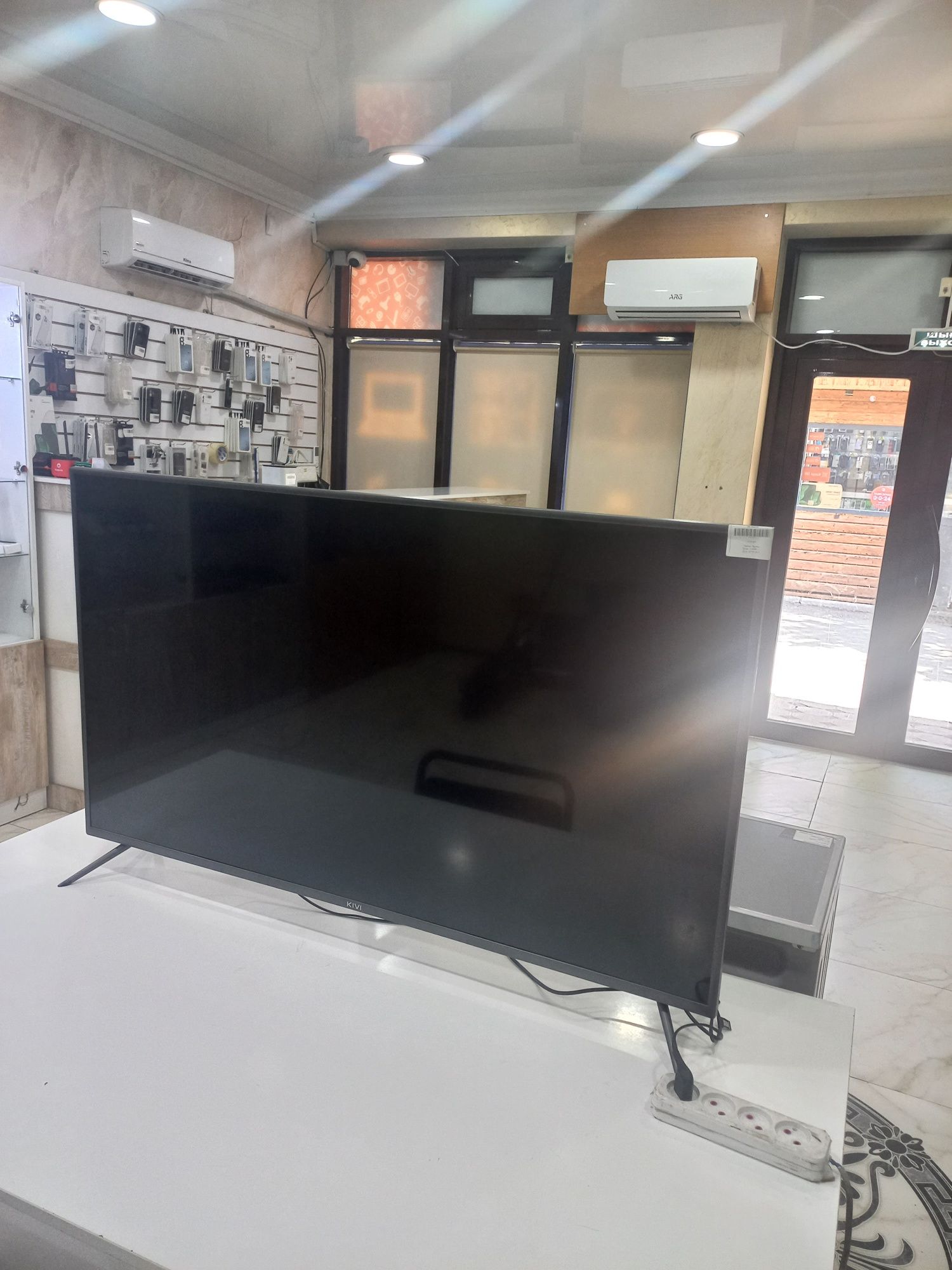 Телевизор Kivi smart