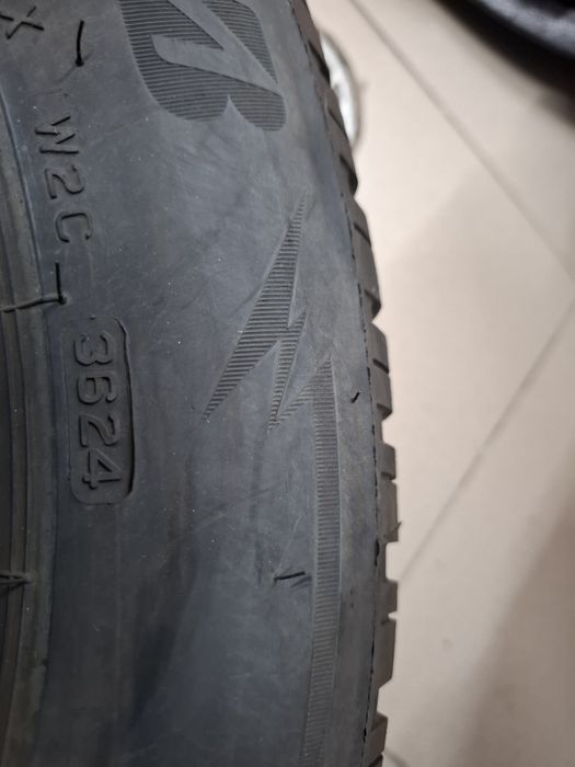 2 Cauciucuri iarna Dacia Logan 185 65 R15 Bridgestone 2024 sapt 36