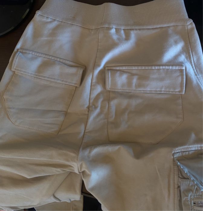 Vând pantaloni vagabond