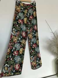 Pantaloni inflorati Zara XS