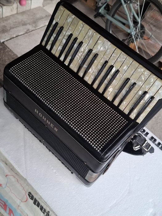 Vand acordeon hohner Verdi 2 bandon 880