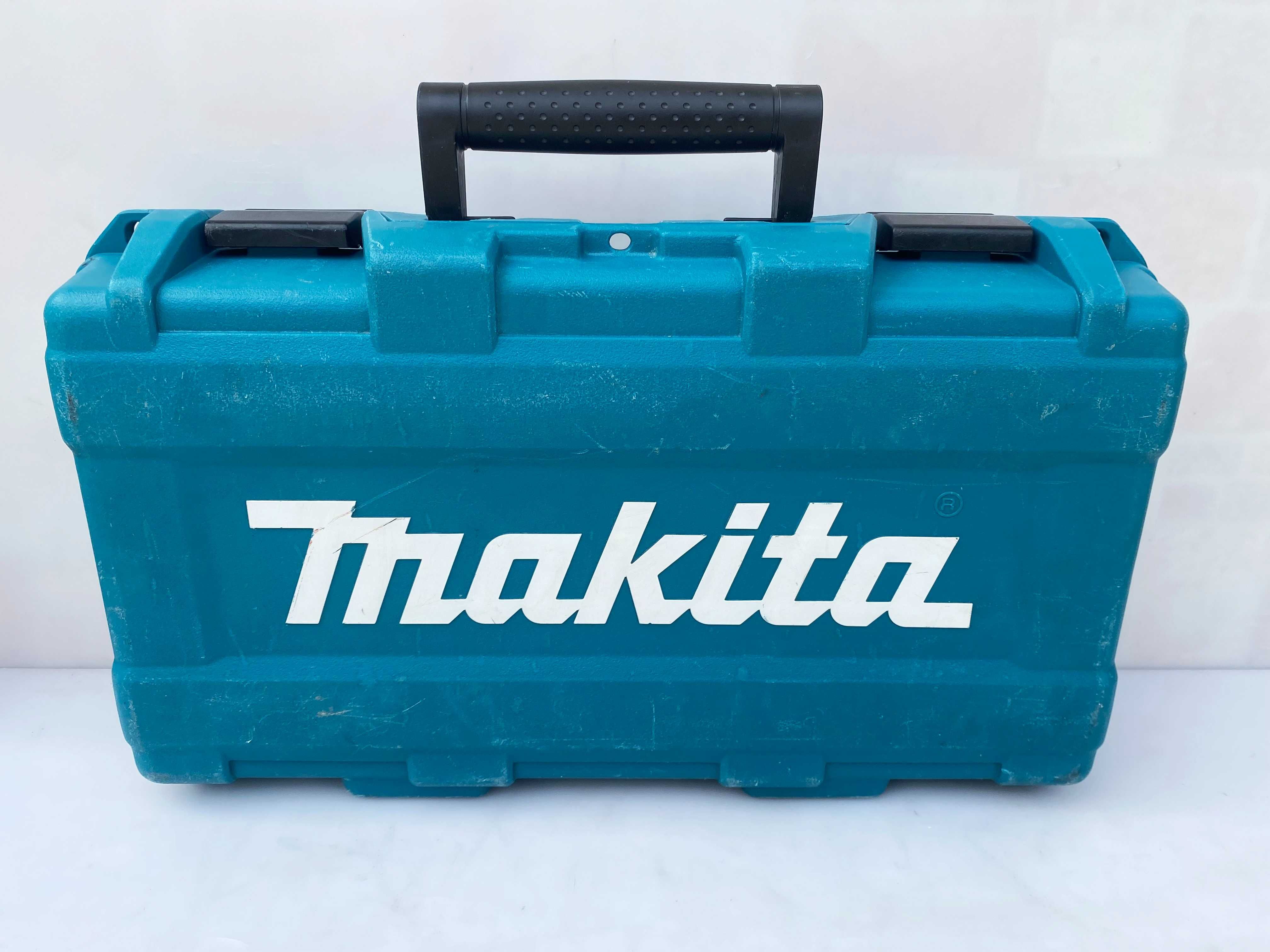 Makita DJR186Z - Акумулаторен саблен трион 18V 3.0Ah